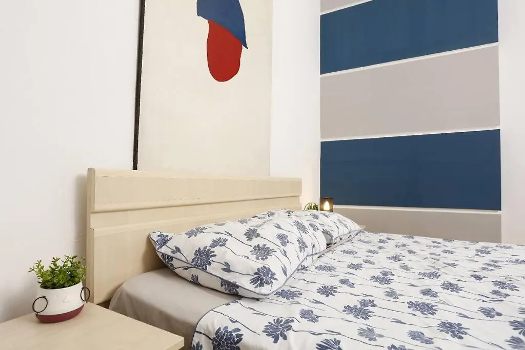 1 Bdrm Apartment In City Center Bucharest